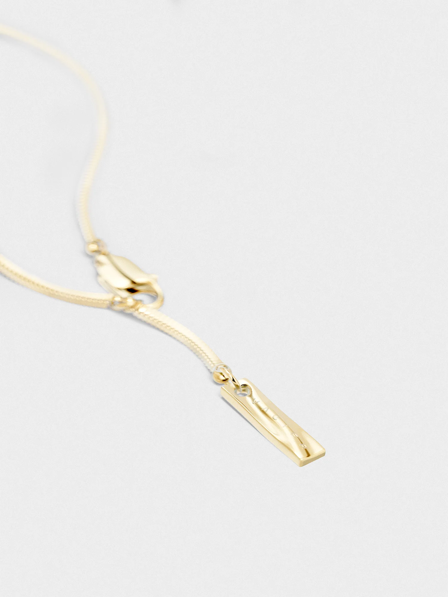 SQUARE CHAIN NECKLACE - Image 3
